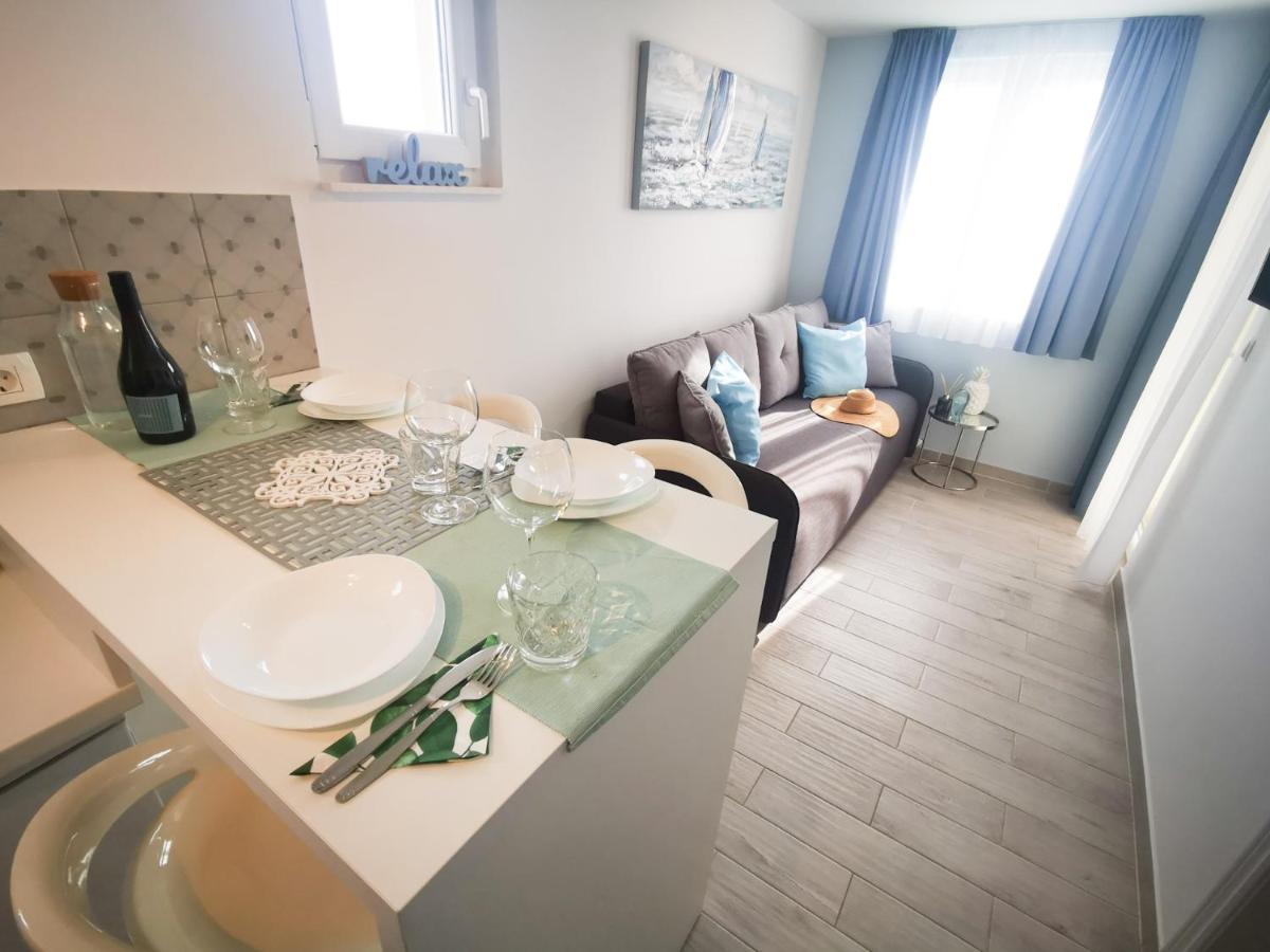 Rita Apartments - Sea-View Apartment 2Plus1 Tučepi エクステリア 写真