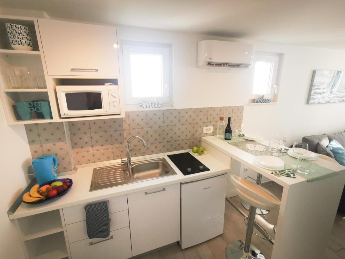 Rita Apartments - Sea-View Apartment 2Plus1 Tučepi エクステリア 写真